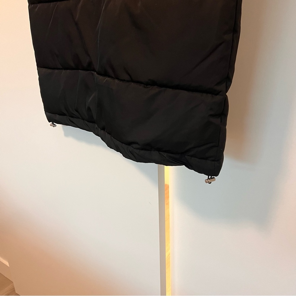 Matt & Nat Black Hooded Puffer Vest - Picture 5 of 5